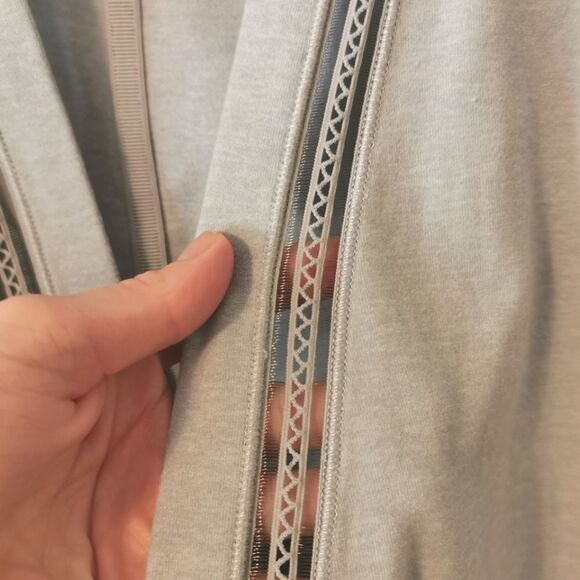 IVIVVA On the Move Shrug Grey size 14 - Picture 8 of 11